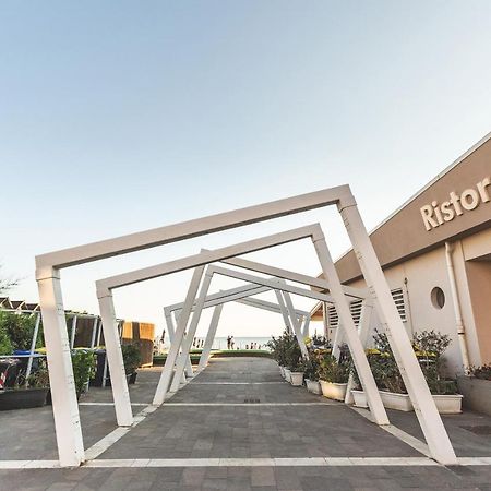 Affittacamere A Due Passi Dal Mare 切齐纳的码头 外观 照片